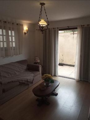 Casa agradável e bem localizada